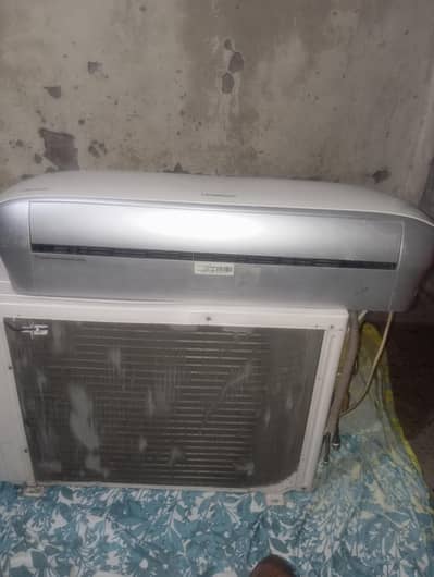 Kenwood inverter AC all original hai campany ki traf say kit changed h