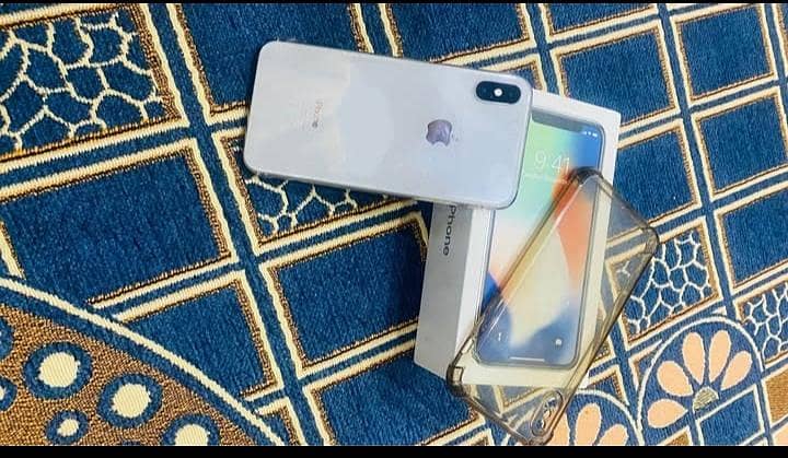 Apple iPhone X 0