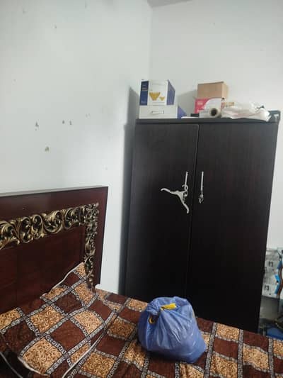 Bed Metress dressing Almari