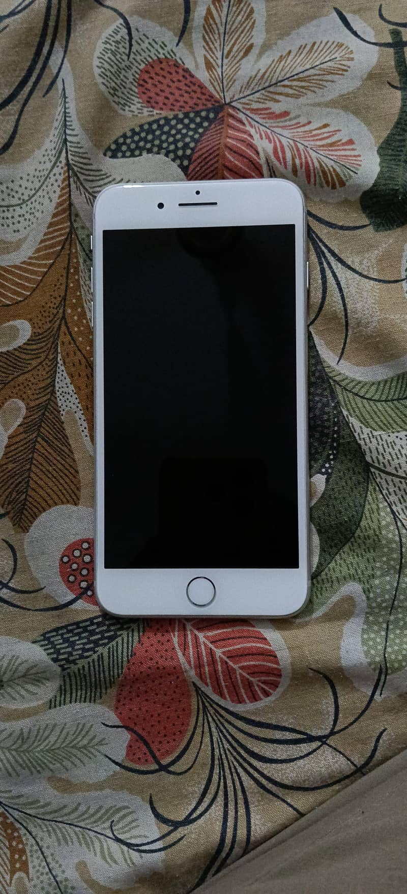 Apple iPhone 8 Plus 0