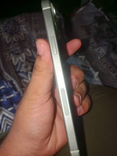 Apple iPhone 15 plus