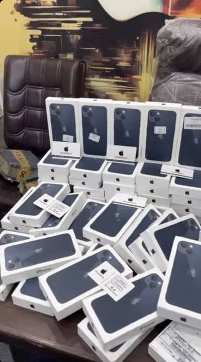 Apple iPhone 13