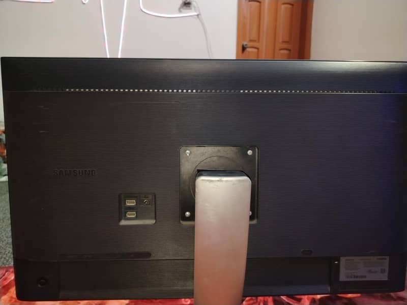 Samsung LCD&Led both Borderless 5
