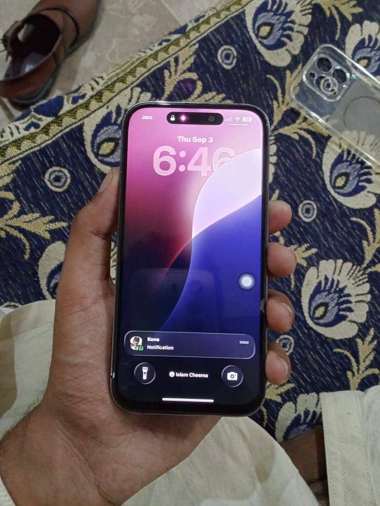 Apple iPhone 14 Pro 1
