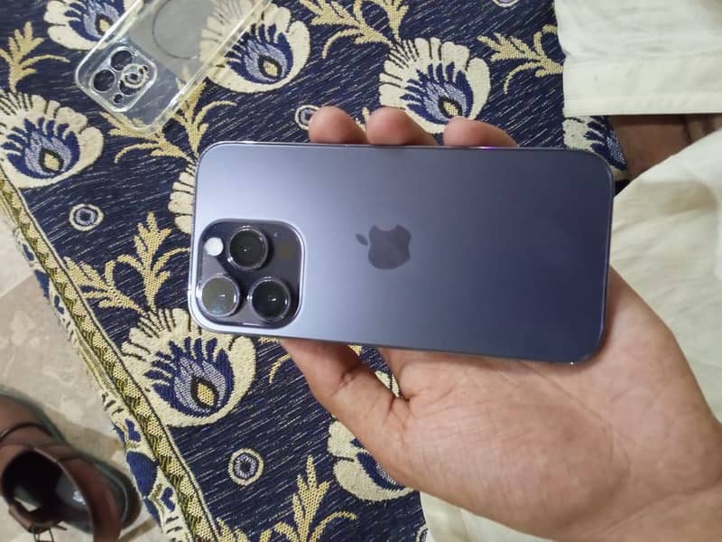 Apple iPhone 14 Pro 2