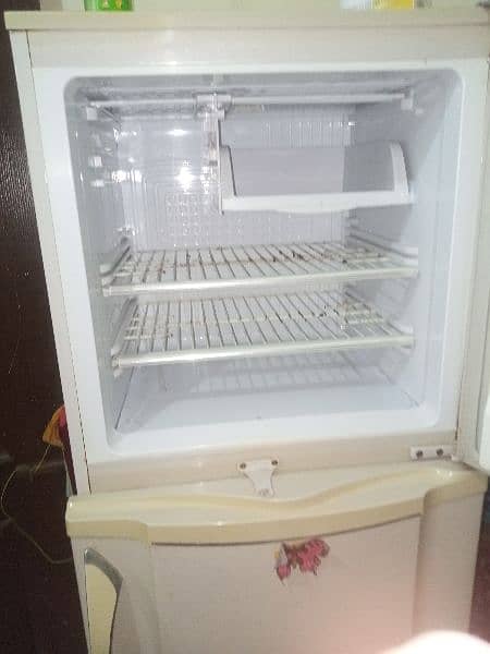 Fridge 4