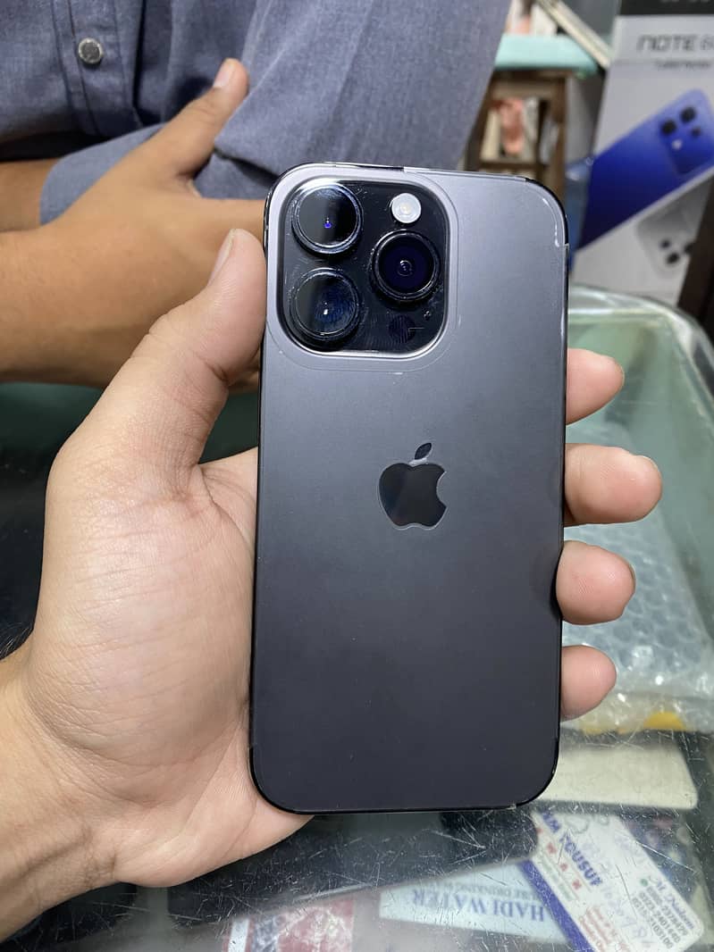 Apple iPhone 14 Pro 0
