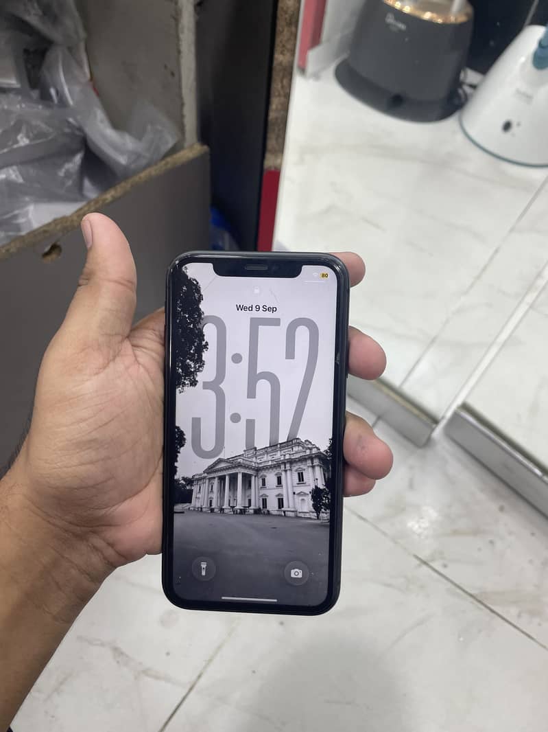 Apple iPhone 11 1