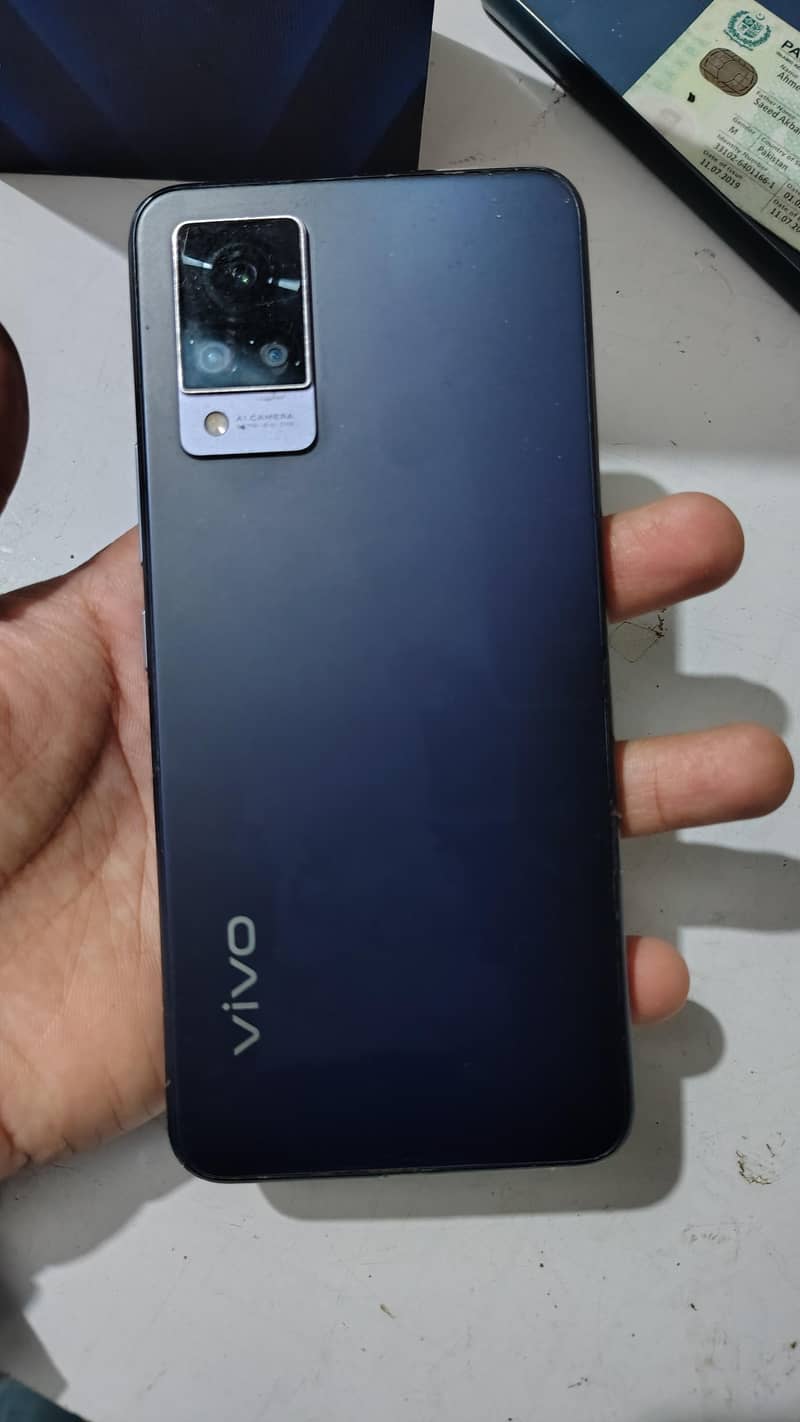 Vivo V21 10