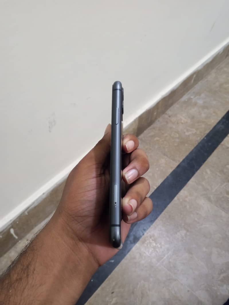 Apple iPhone 11 1