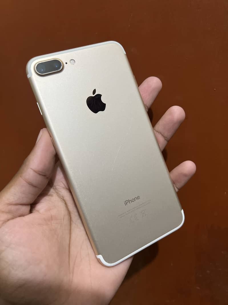 Apple iPhone 7 Plus 0