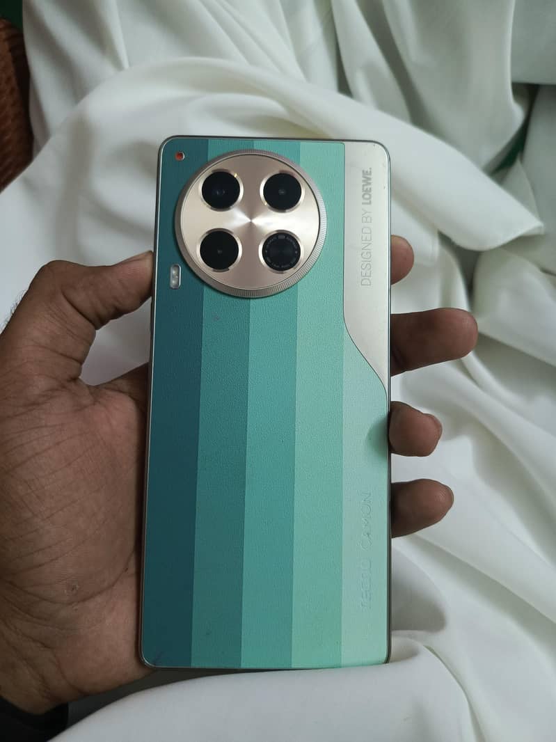 Tecno CAMON 30 3