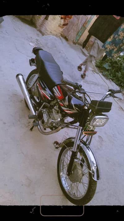 Honda 125 rajun pur number 12 model