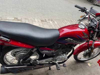 Honda 125 Deluxe