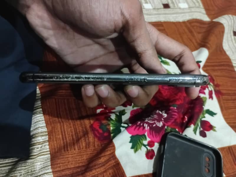 Apple iPhone X 2