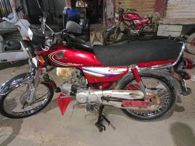 CD 70 2014 model bike in good condition for sale