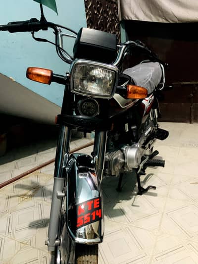 Honda cd 70 | Black Beauty | 1600 KM | First Owner | 10/10 Condition