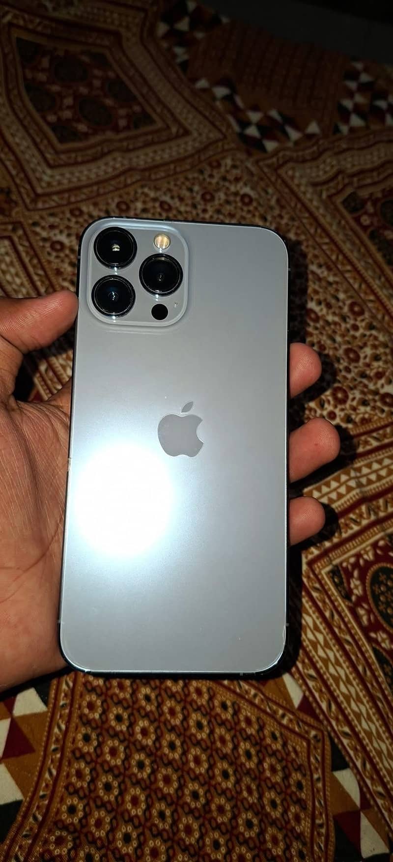 Apple iPhone 13 Pro Max 0