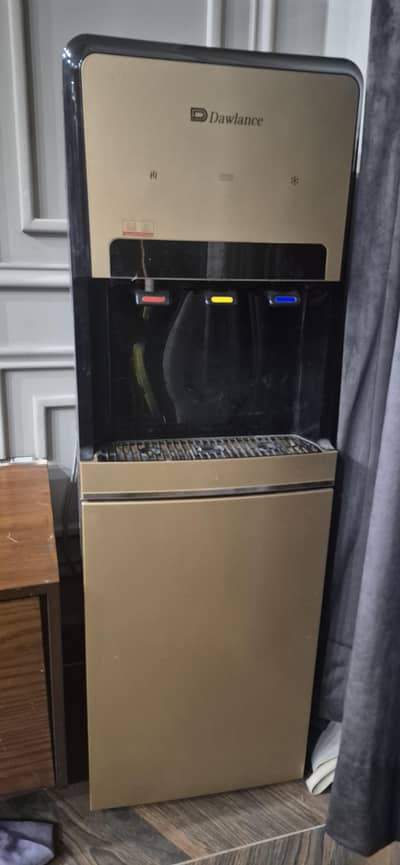 dawlance water dispenser
