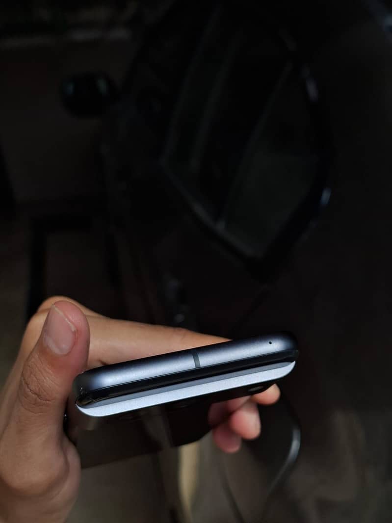 Google Pixel 8 2