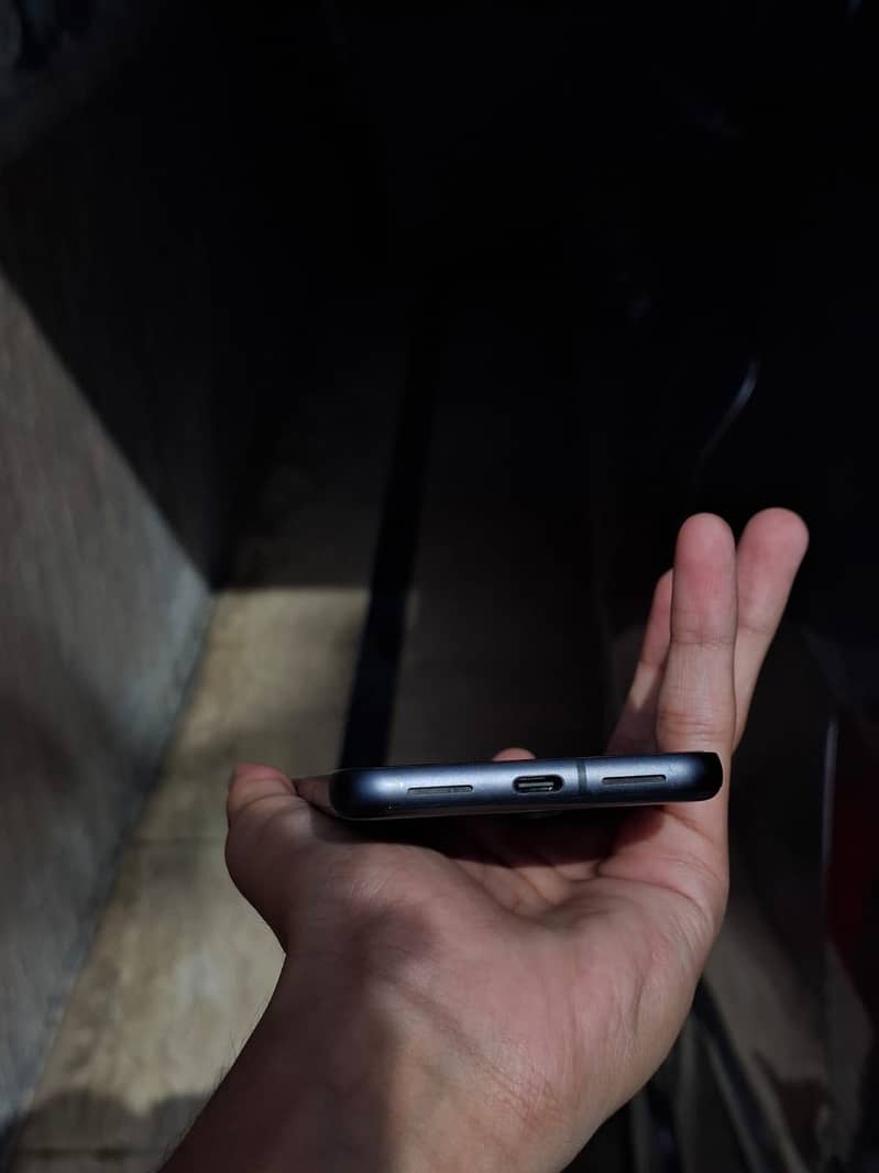 Google Pixel 8 5