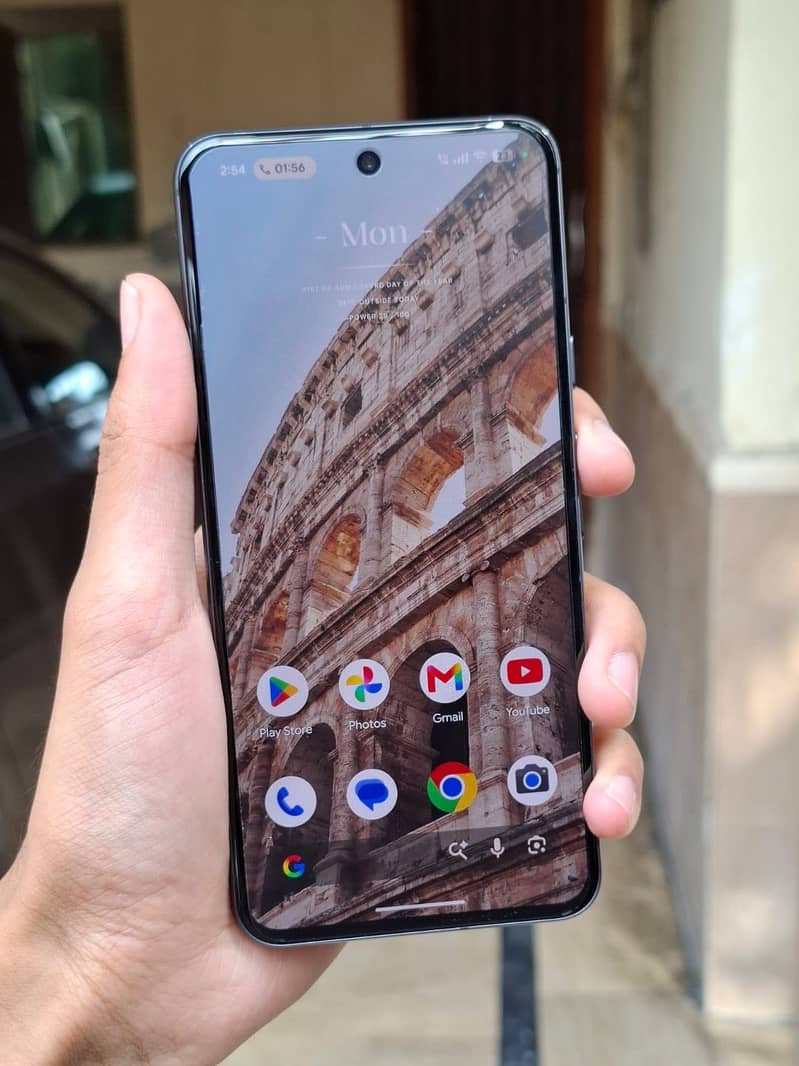 Google Pixel 8 6