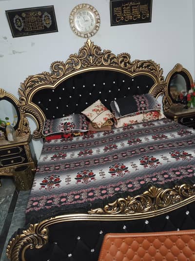 1 king size bed with 2 side table , dressing