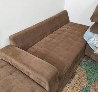 L SHAPED