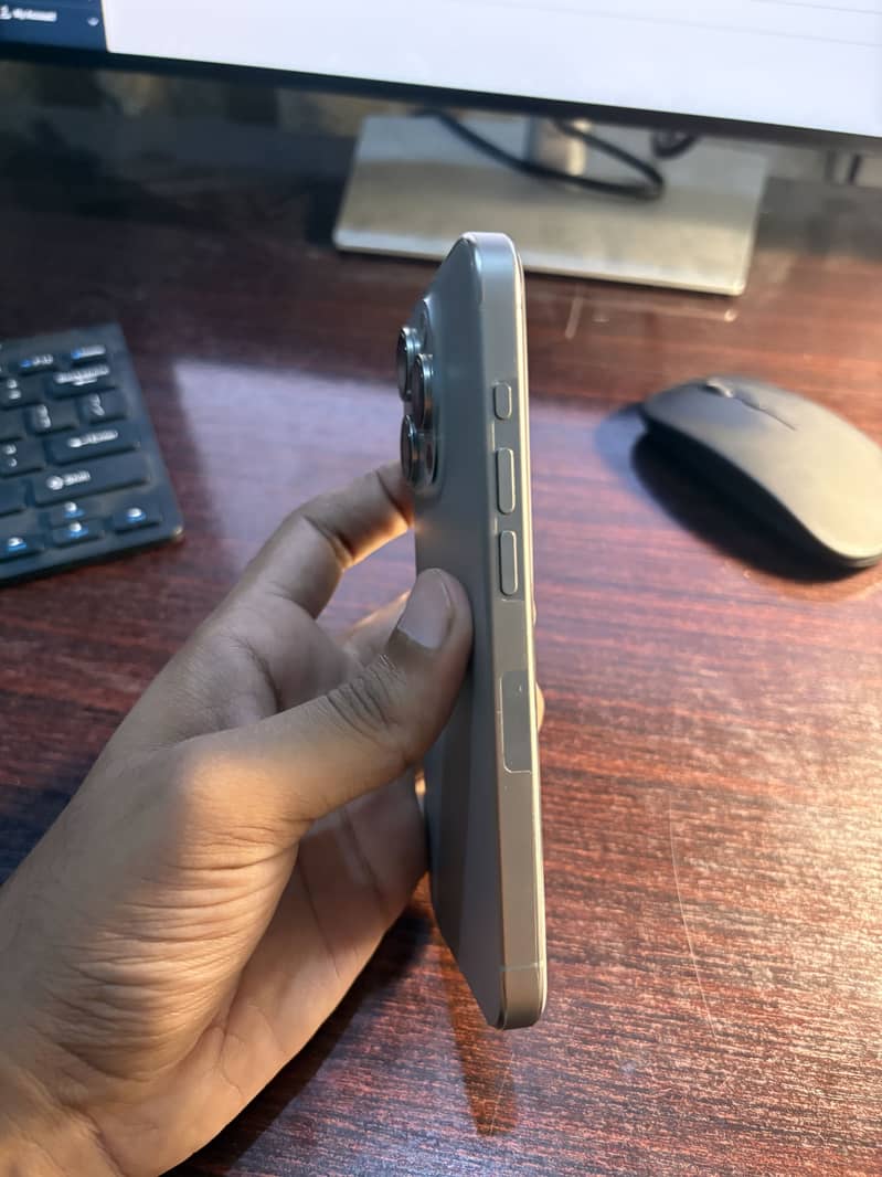 Apple iPhone 15 Pro 5
