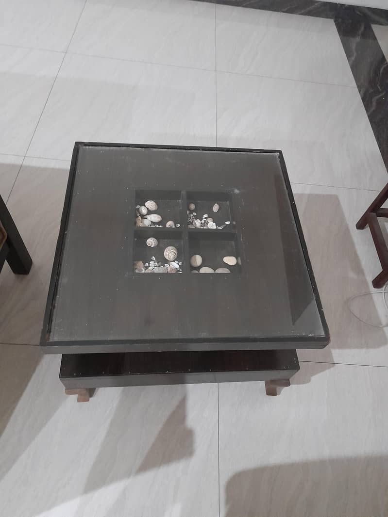 side table 0