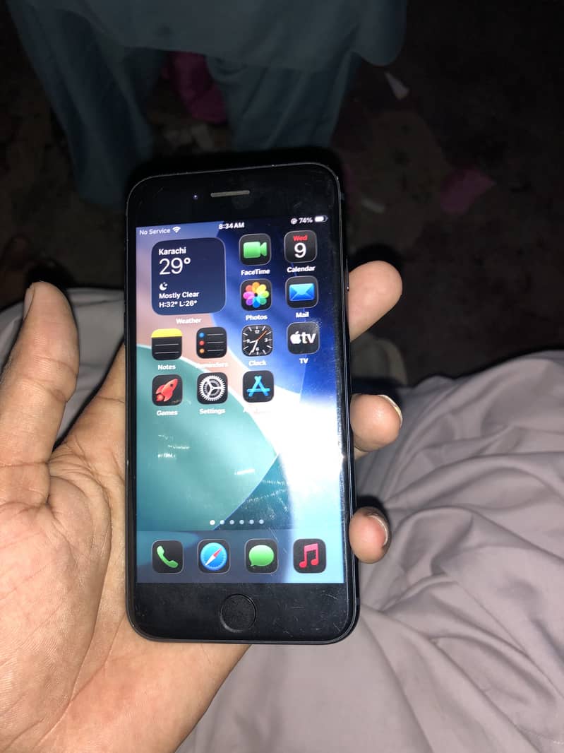 Apple iPhone SE 3 1