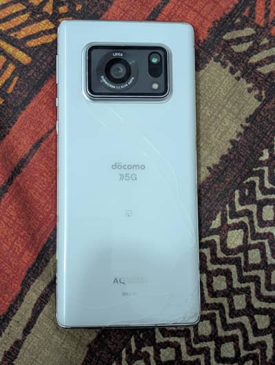 Aquos r6