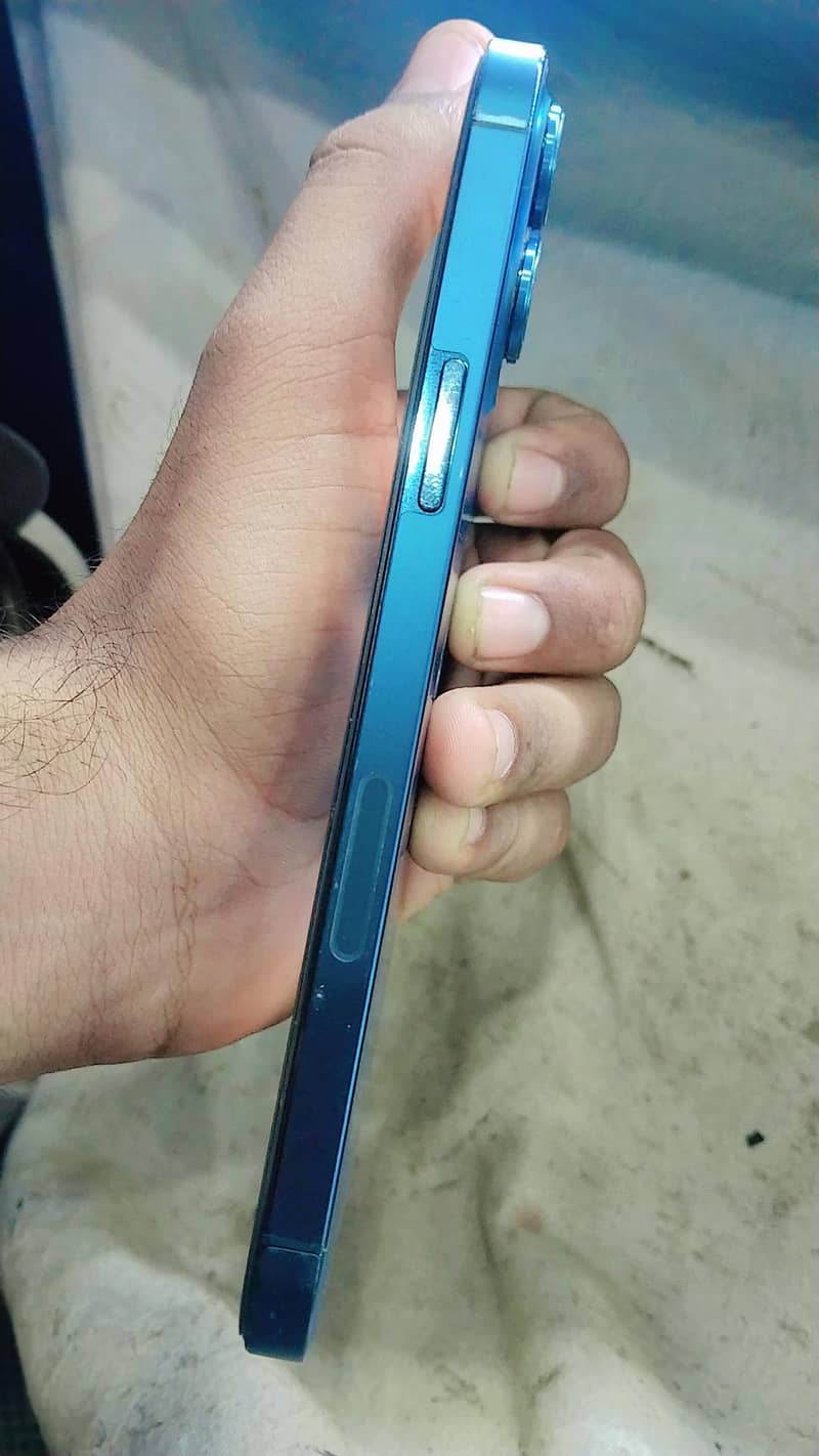 Apple iPhone 12 Pro Max 2