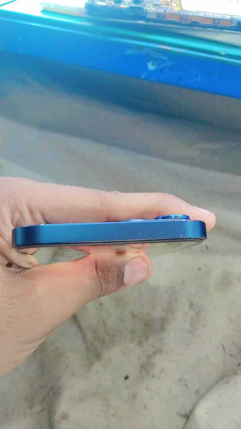 Apple iPhone 12 Pro Max 3
