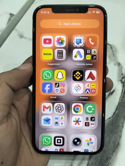 Apple iPhone 12