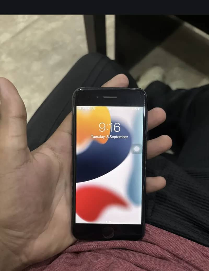 Apple iPhone 7 1
