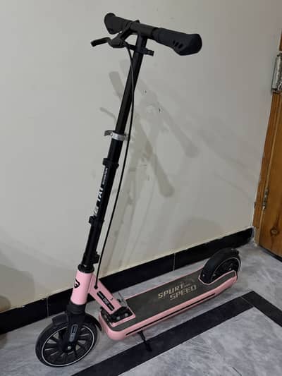 Manual scooty pink color