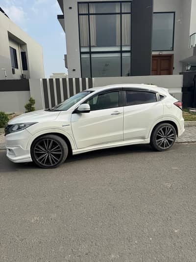 Honda Vezel 2015