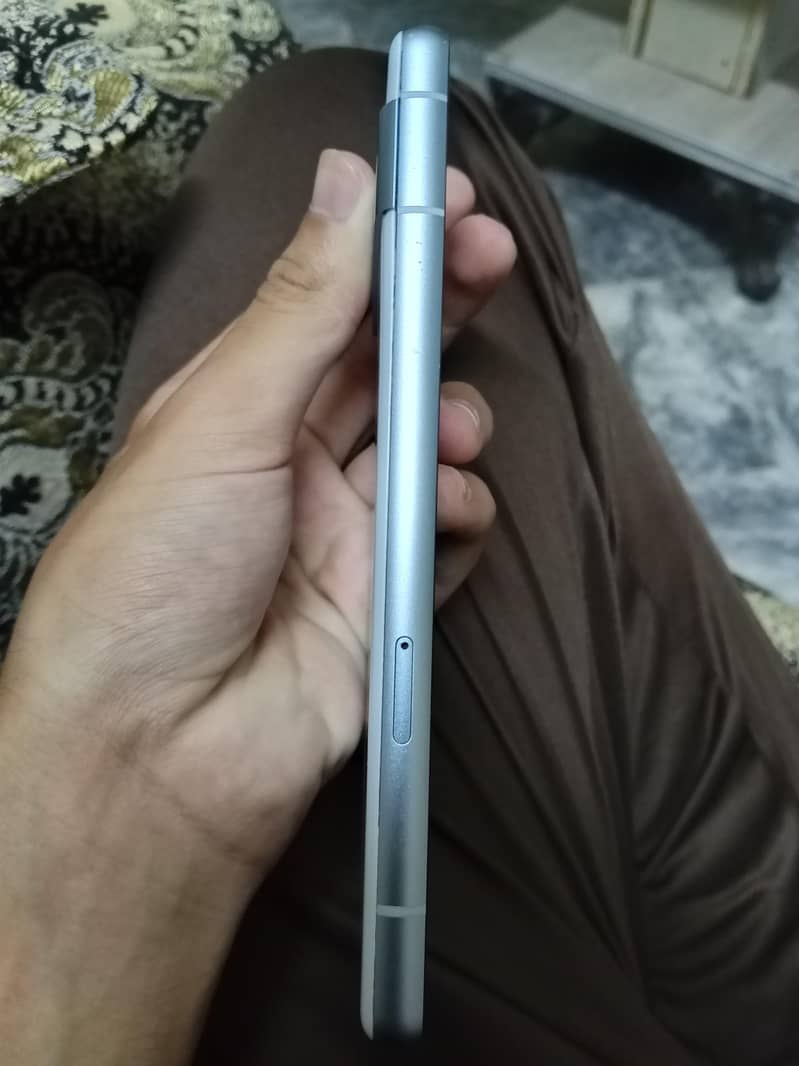 Google Pixel 7a 2