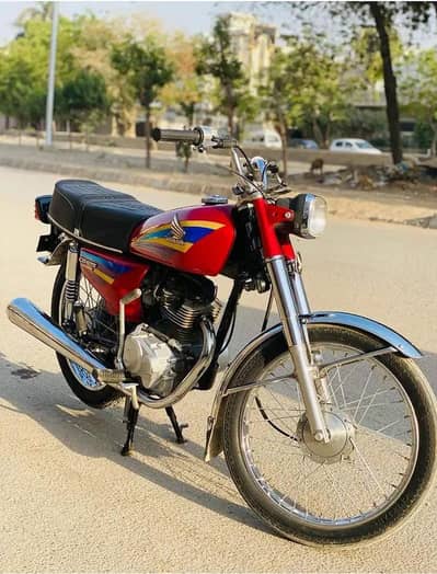 Honda 125cc bike urgent for sale 03278130349