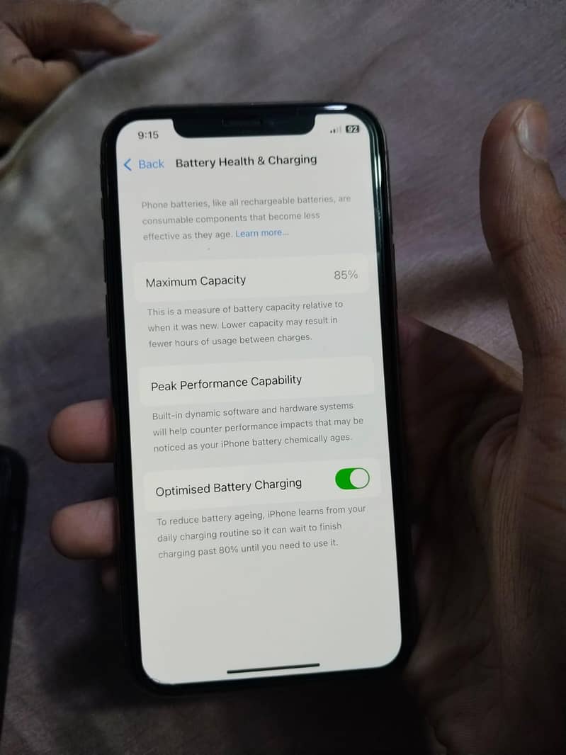 Apple iPhone 11 Pro Max 2