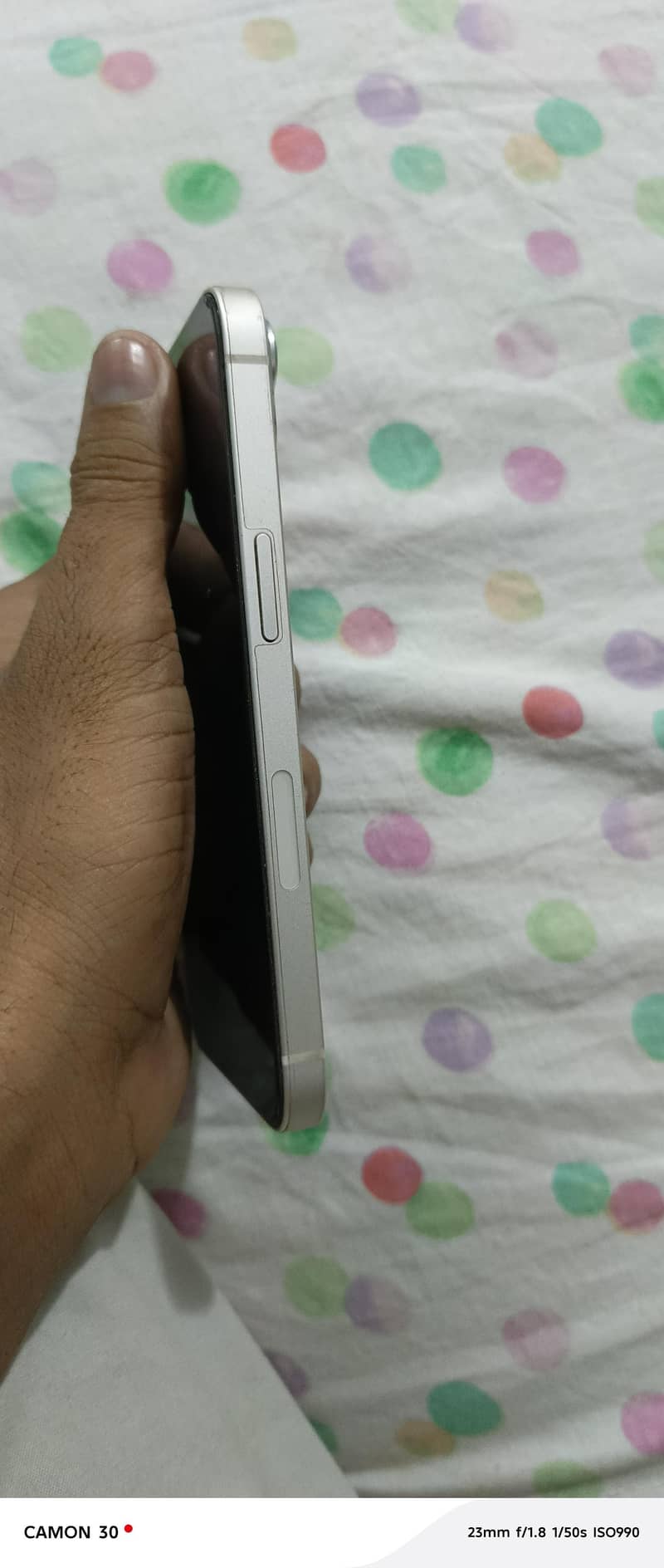 Apple iPhone 13 0