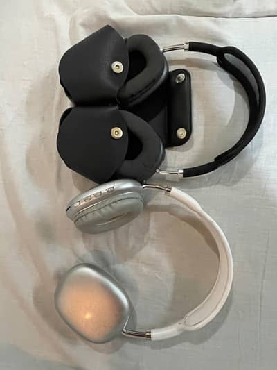 Apple AirPods Max Headphones