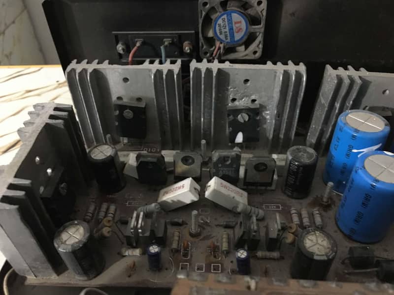 amplifier 2