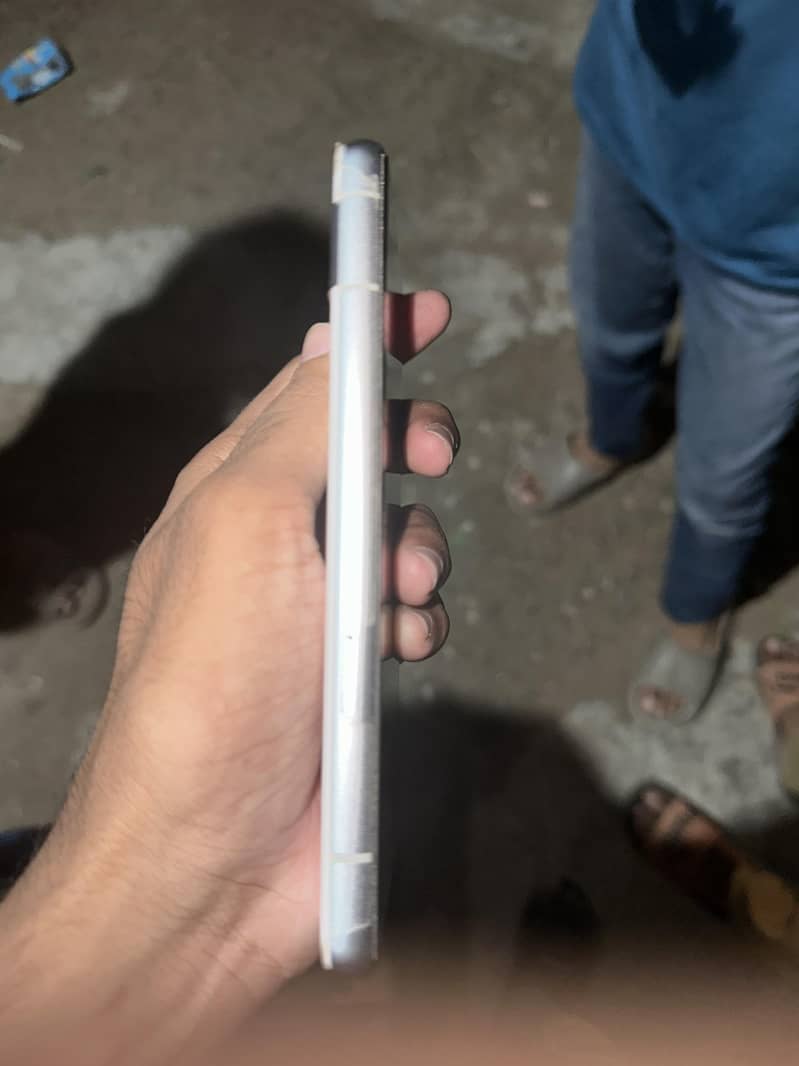 Google Pixel 7a 3