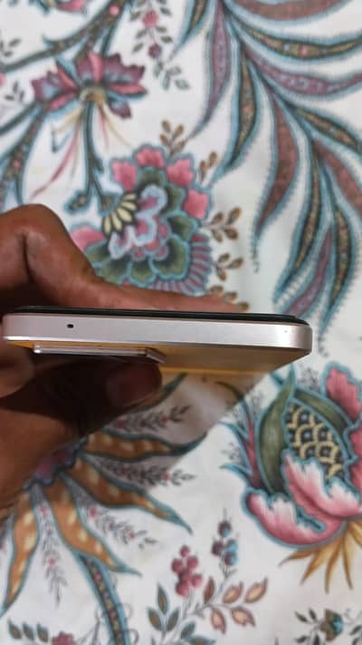 OPPO F21 Pro