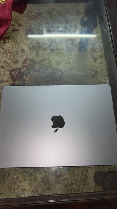 MacBook Pro 14” M1 Pro | 32GB/512GB | 98% Battery | 49 Cycles | 10/10
