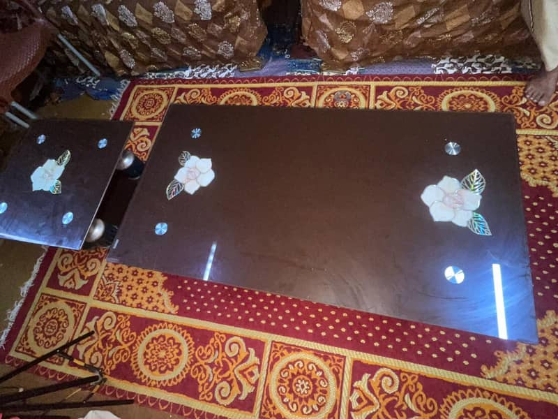 3 tables frame 5