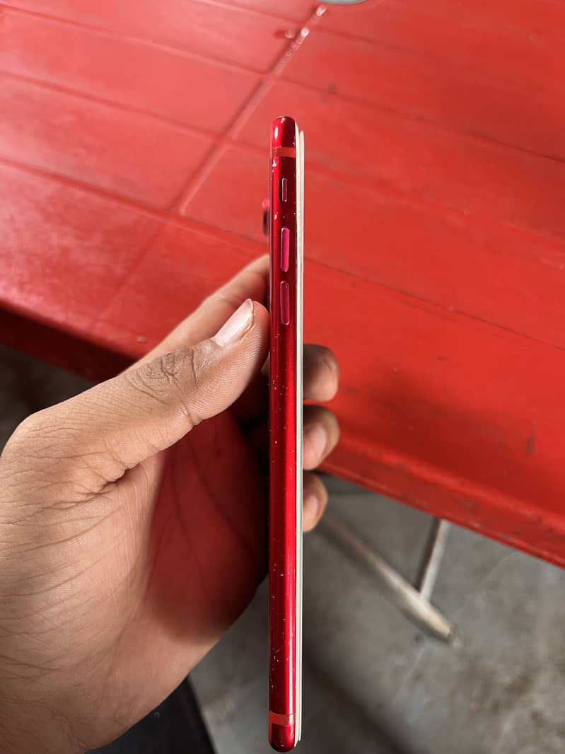 Apple iPhone 7 Plus 6