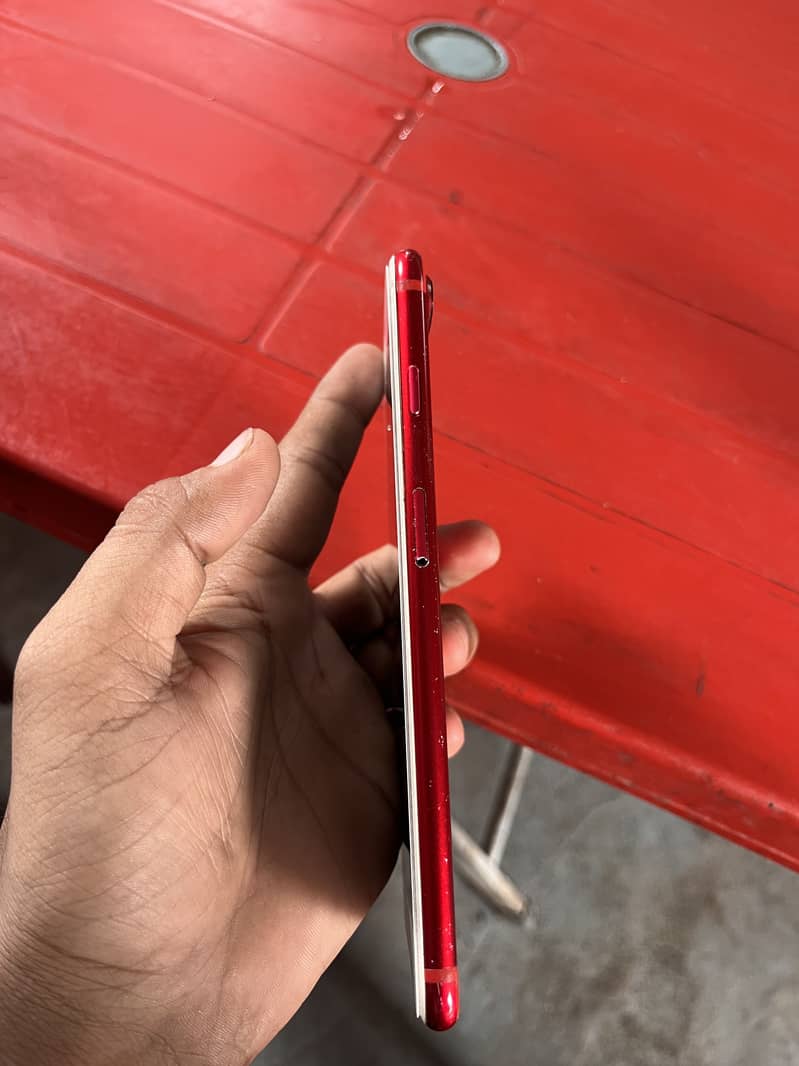 Apple iPhone 7 Plus 8